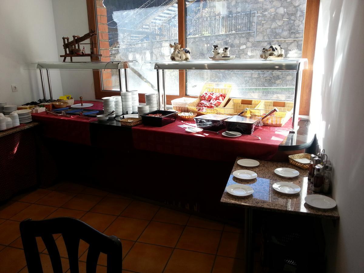 Hotel Arinsal Buitenkant foto