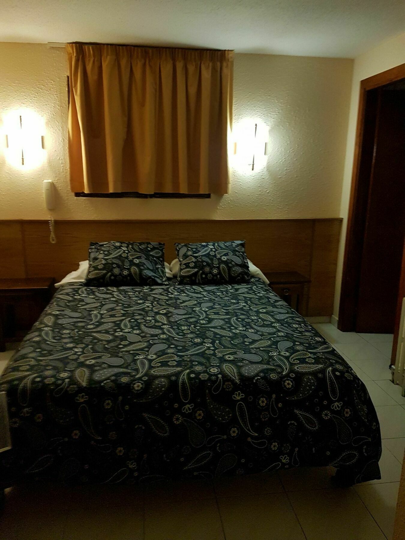 Hotel Arinsal Buitenkant foto